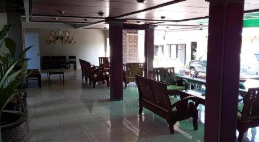 Komajaya Komaratih Hotel Tawangmangu Ngoại thất bức ảnh